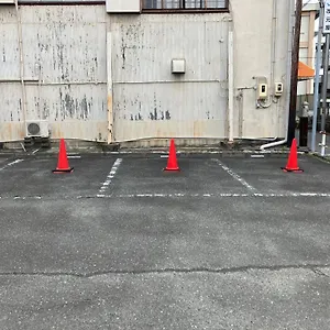 /